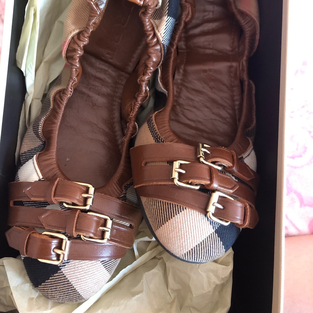 Burberry ballerina flats EUR 37 (US 7)